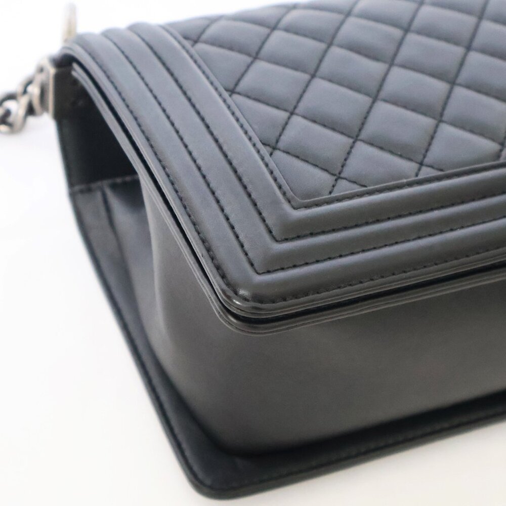 CHANEL Black Quilted Leather Shoulder Bag with Silver Hardware - Picture 3 of 14